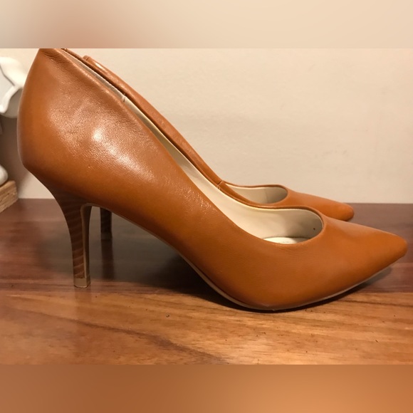 Alfani Women's Step 'N Flex Jeules Pumps in cognac size 5.5 M - Picture 4 of 13